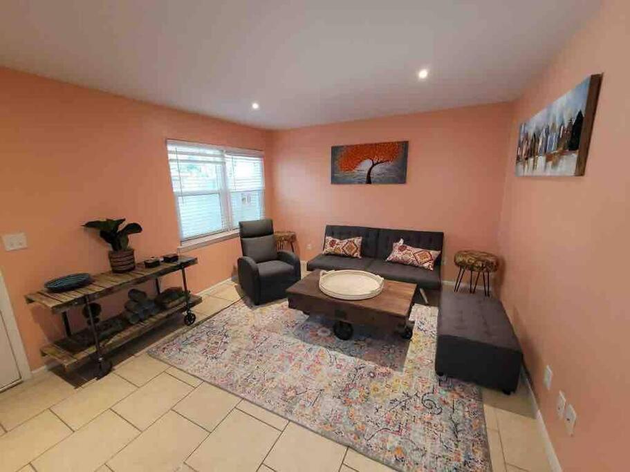 Elegant 2-Bedroom Pet-Friendly Villa W 2 Parking Spaces هيلتون رئيس جزيرة المظهر الخارجي الصورة