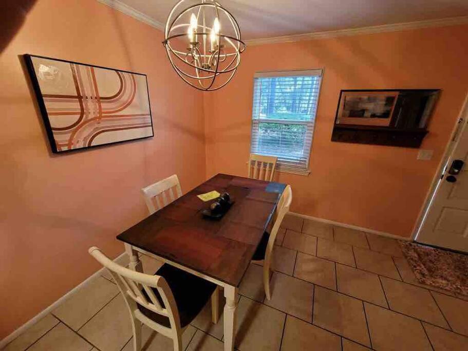 Elegant 2-Bedroom Pet-Friendly Villa W 2 Parking Spaces هيلتون رئيس جزيرة المظهر الخارجي الصورة