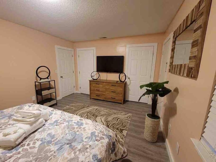 Elegant 2-Bedroom Pet-Friendly Villa W 2 Parking Spaces هيلتون رئيس جزيرة المظهر الخارجي الصورة