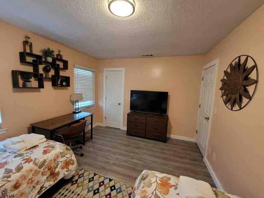 Elegant 2-Bedroom Pet-Friendly Villa W 2 Parking Spaces هيلتون رئيس جزيرة المظهر الخارجي الصورة