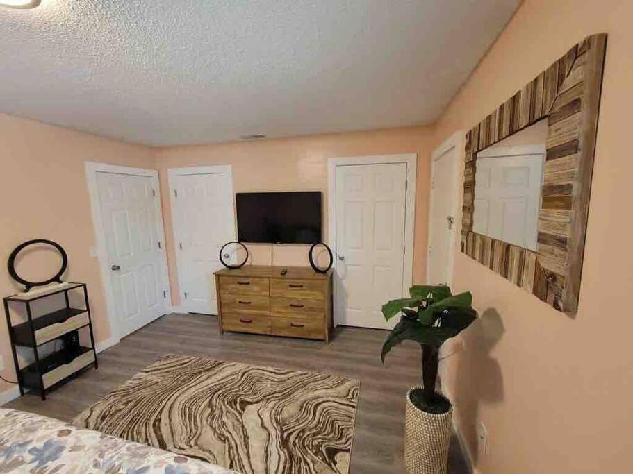 Elegant 2-Bedroom Pet-Friendly Villa W 2 Parking Spaces هيلتون رئيس جزيرة المظهر الخارجي الصورة