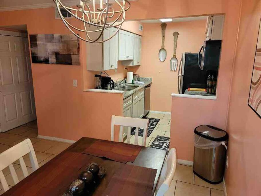 Elegant 2-Bedroom Pet-Friendly Villa W 2 Parking Spaces هيلتون رئيس جزيرة المظهر الخارجي الصورة